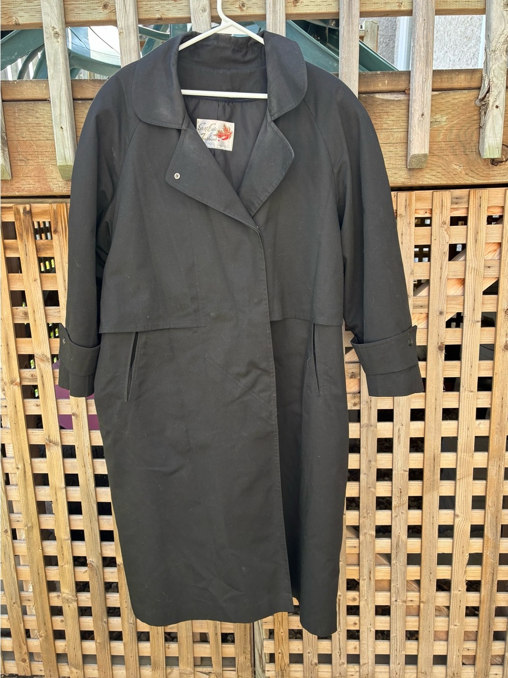 Women's Black Trench Coat with Classic Lapel